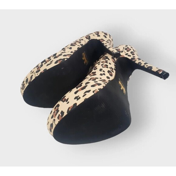 Betseyville Krash Leopard Heels All Man made Materials Size 7.5 - Picture 3 of 11
